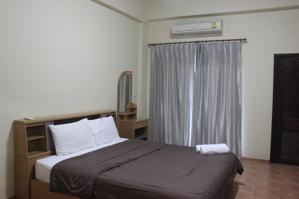 Lomsabai Apartments Bang Saen Ngoại thất bức ảnh