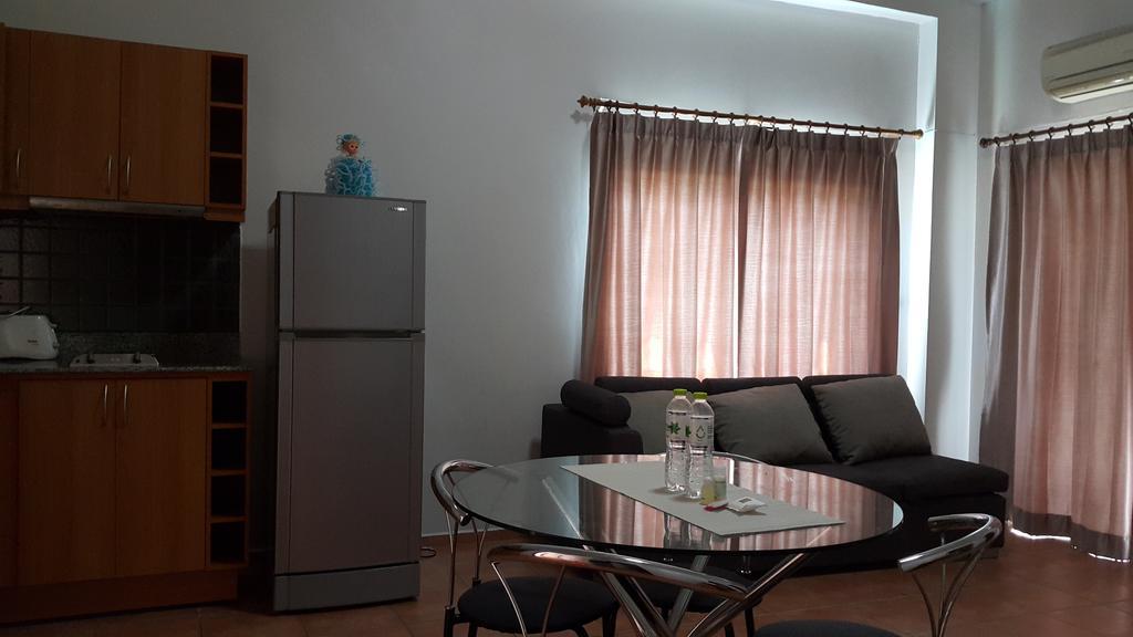 Lomsabai Apartments Bang Saen Ngoại thất bức ảnh