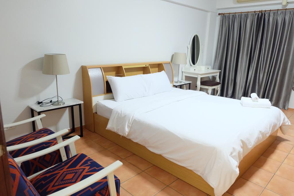 Lomsabai Apartments Bang Saen Ngoại thất bức ảnh