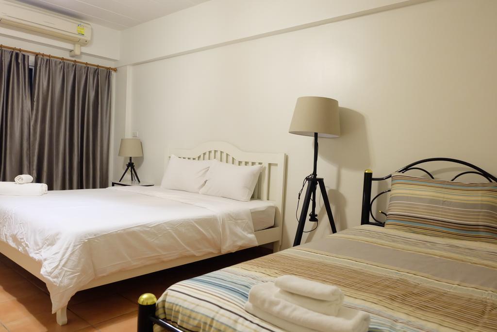 Lomsabai Apartments Bang Saen Ngoại thất bức ảnh