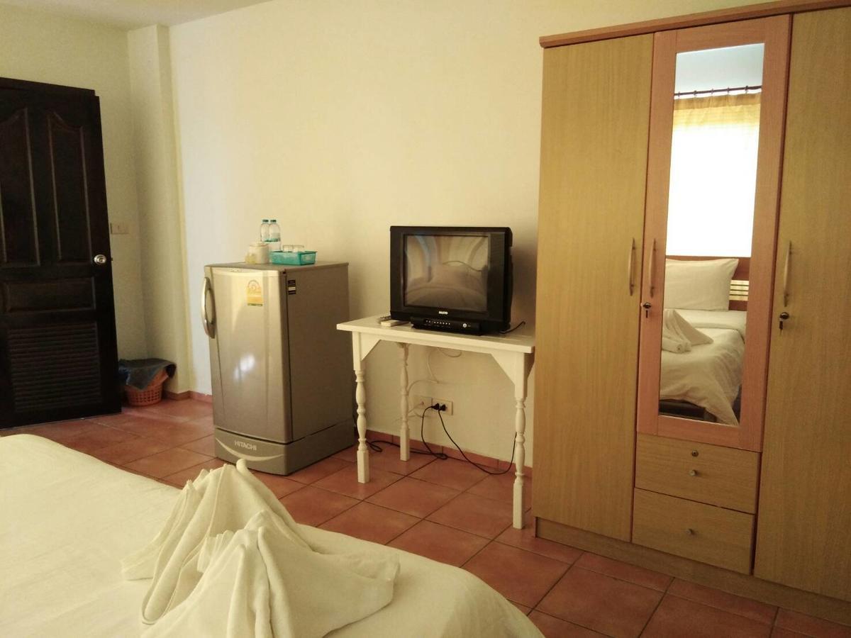Lomsabai Apartments Bang Saen Ngoại thất bức ảnh