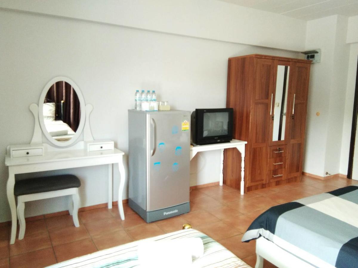 Lomsabai Apartments Bang Saen Ngoại thất bức ảnh