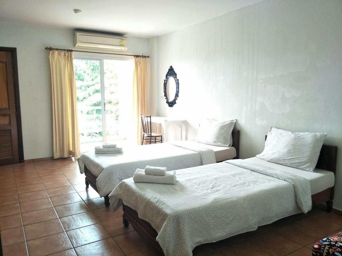 Lomsabai Apartments Bang Saen Ngoại thất bức ảnh