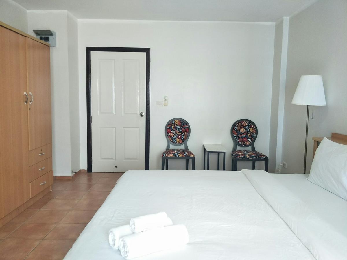 Lomsabai Apartments Bang Saen Ngoại thất bức ảnh