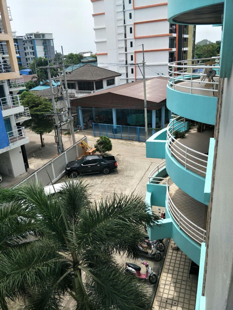 Lomsabai Apartments Bang Saen Ngoại thất bức ảnh