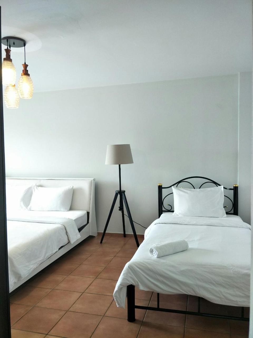 Lomsabai Apartments Bang Saen Ngoại thất bức ảnh