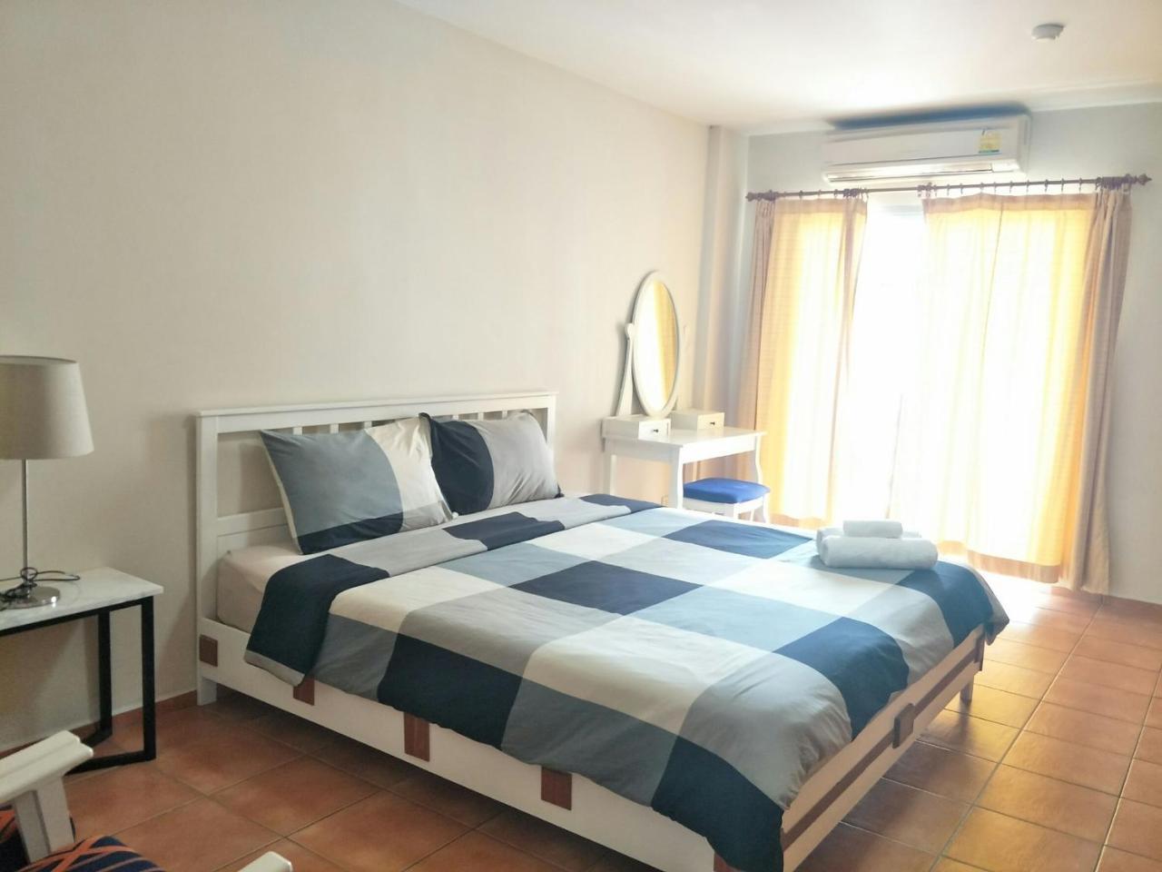 Lomsabai Apartments Bang Saen Ngoại thất bức ảnh