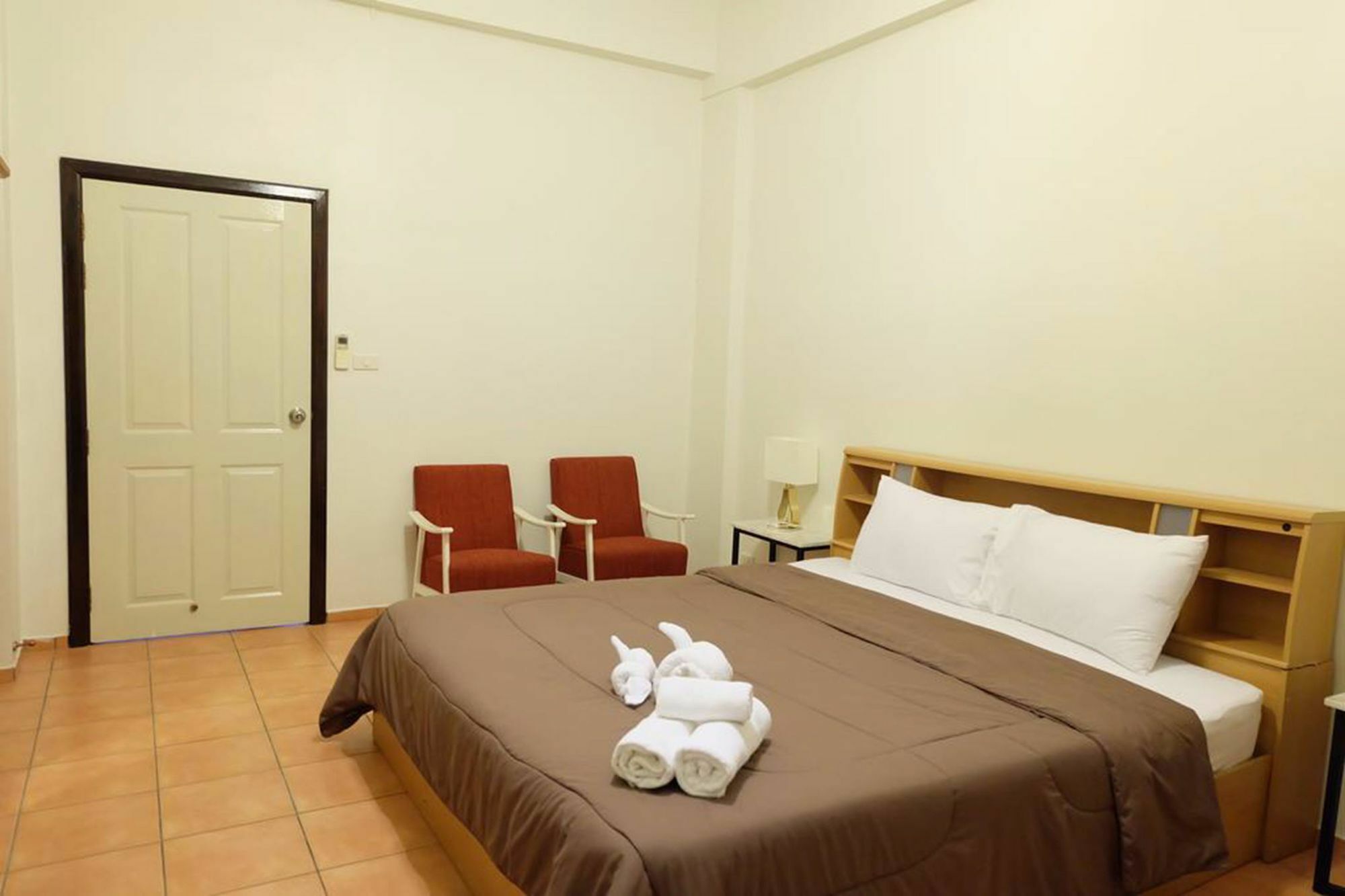 Lomsabai Apartments Bang Saen Ngoại thất bức ảnh