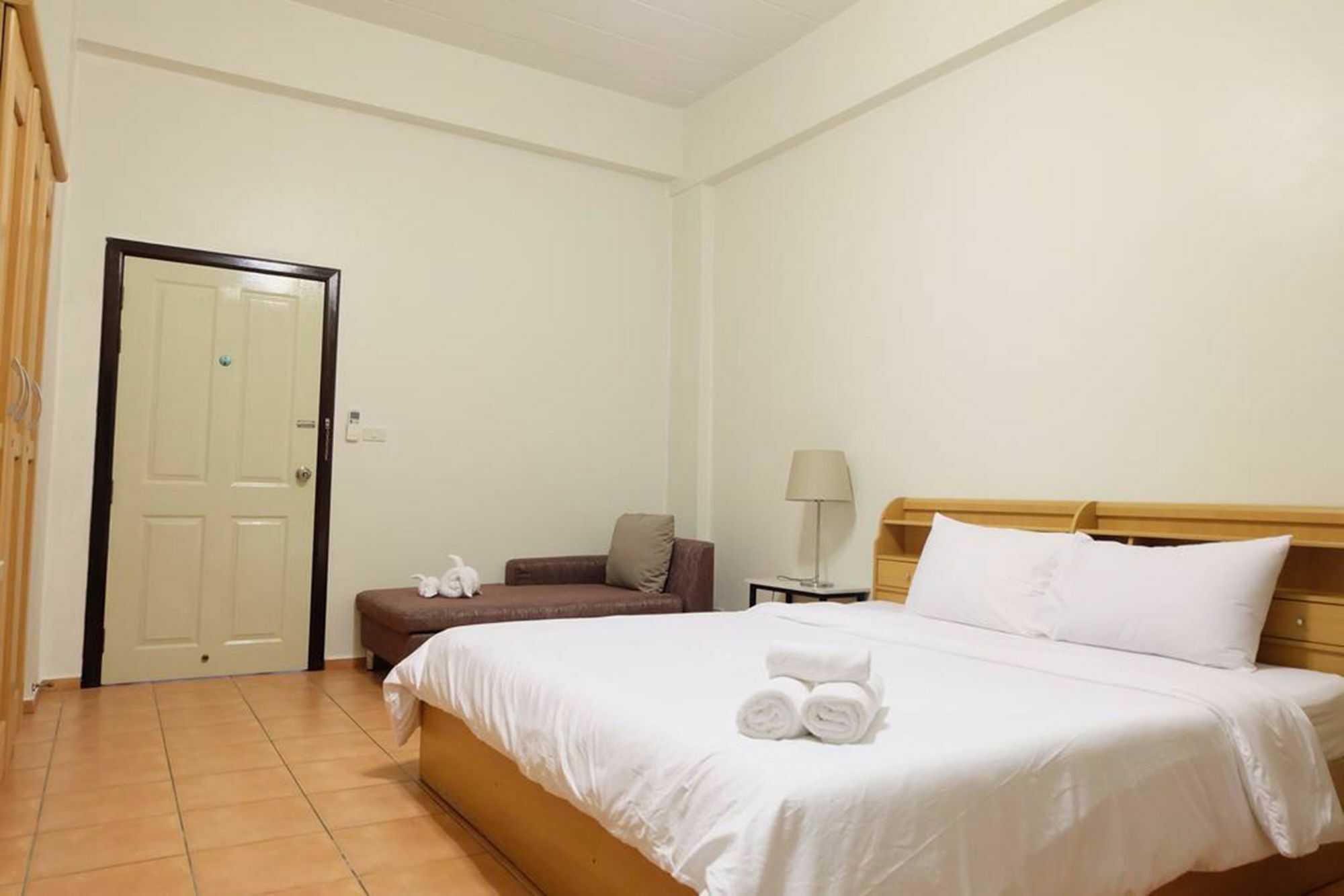 Lomsabai Apartments Bang Saen Ngoại thất bức ảnh