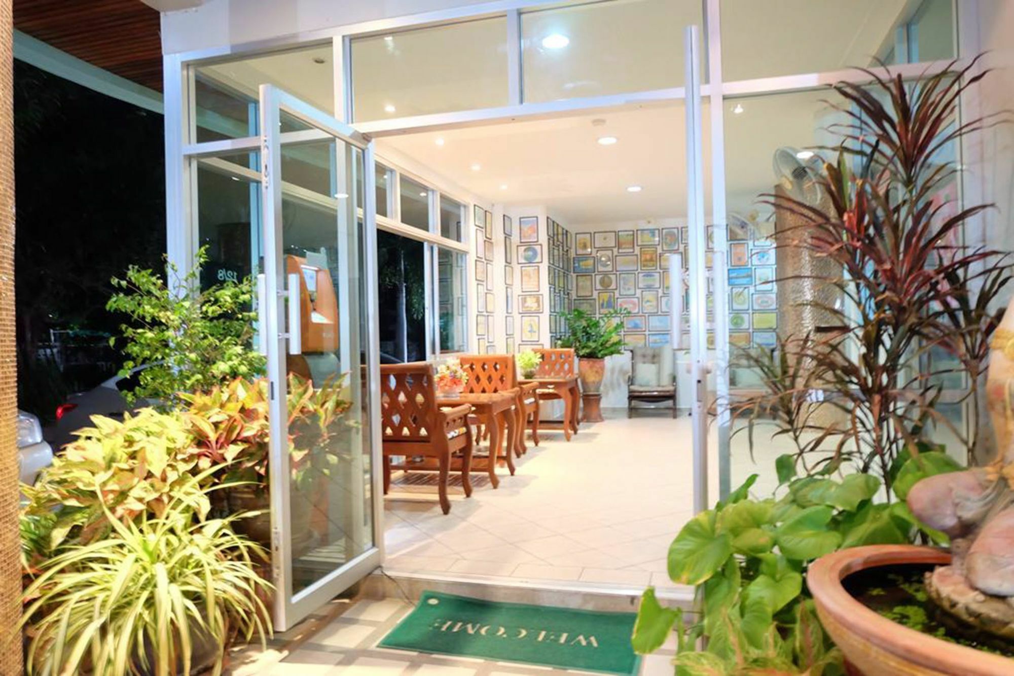 Lomsabai Apartments Bang Saen Ngoại thất bức ảnh